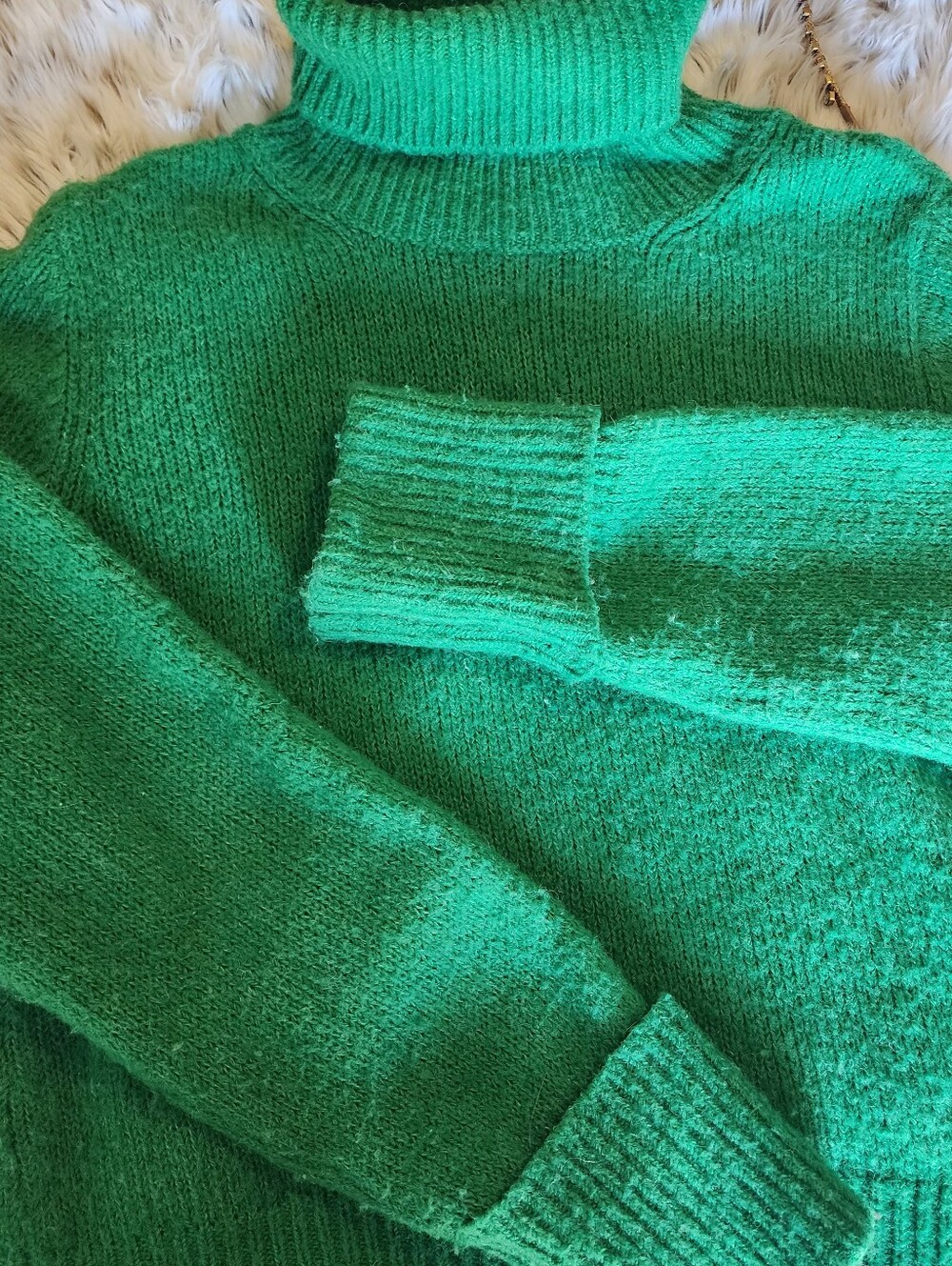 Cider Emerald Green Turtleneck Knit Sweater